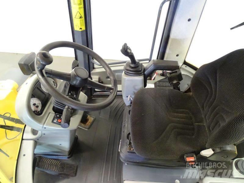 Yanmar V80 Kolesni nakladalci