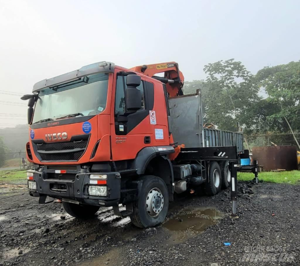 Iveco Trakker 410 Tovornjaki z žerjavom