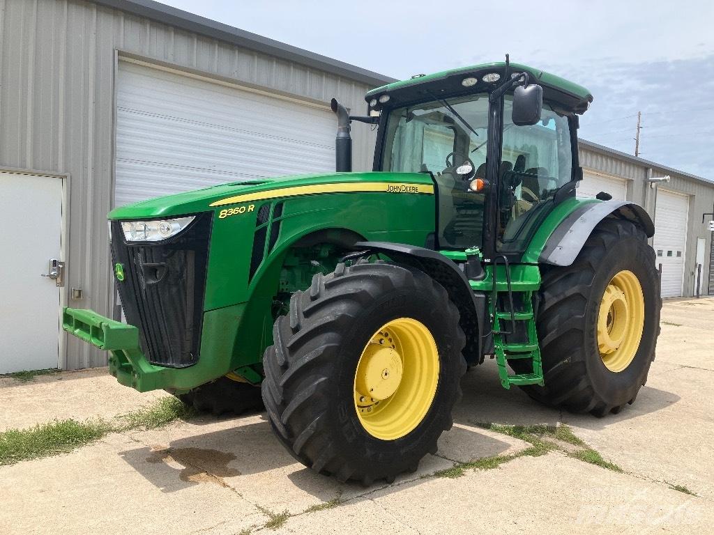 John Deere 8360 R Traktorji