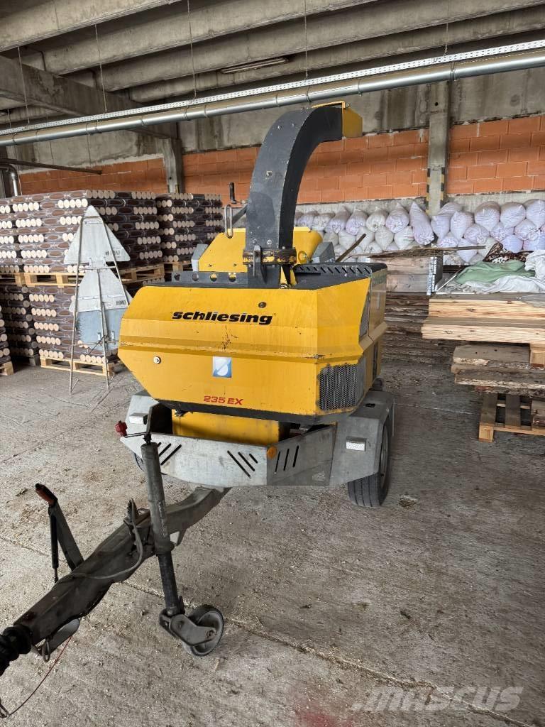Schliesing 235EX Drobilci lesa