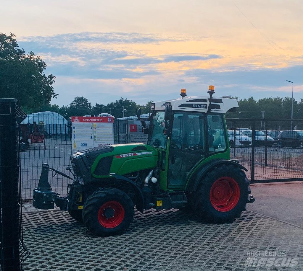 Fendt 211V Traktorji