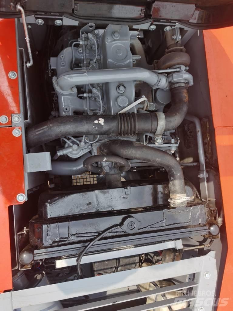 Hitachi EX 120-5 Bagri goseničarji