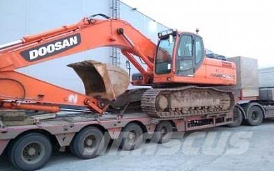 Doosan DX 380 LC Bagri goseničarji