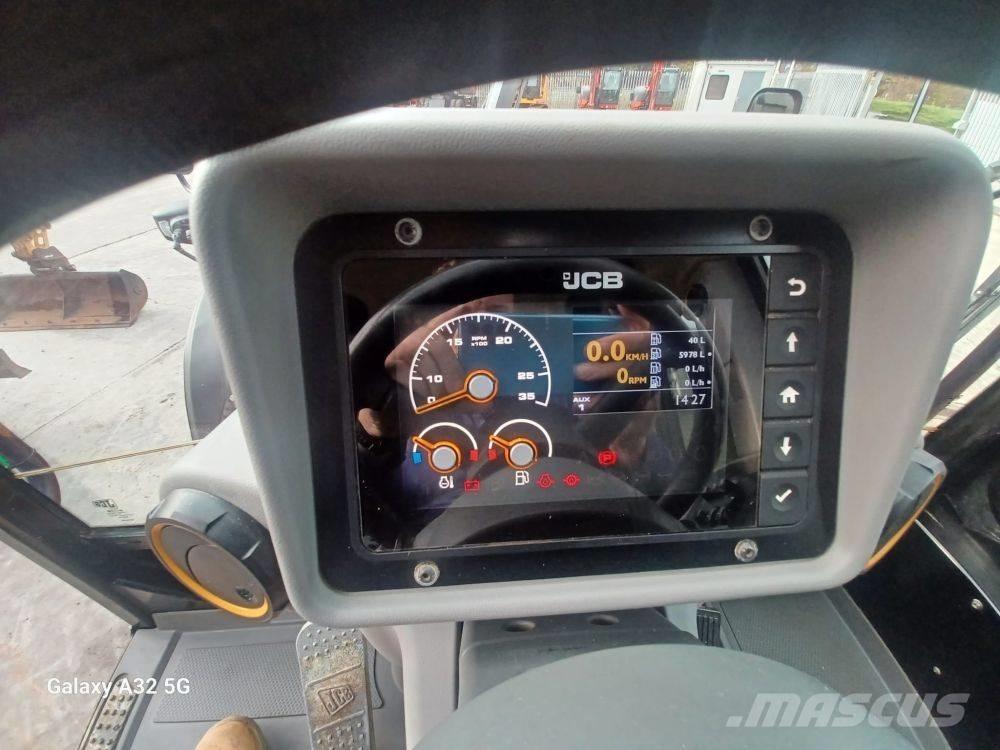 JCB TM 320 S Kmetijski teleskopski nakladalci