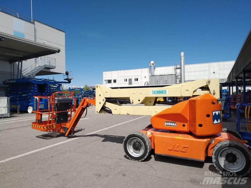 JLG E 450 AJ Zglobne dvižne ploščadi