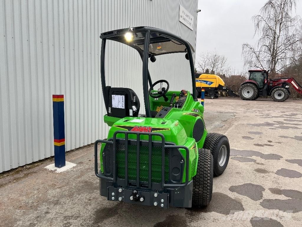 Avant e527 Elektrisk Kolesni nakladalci
