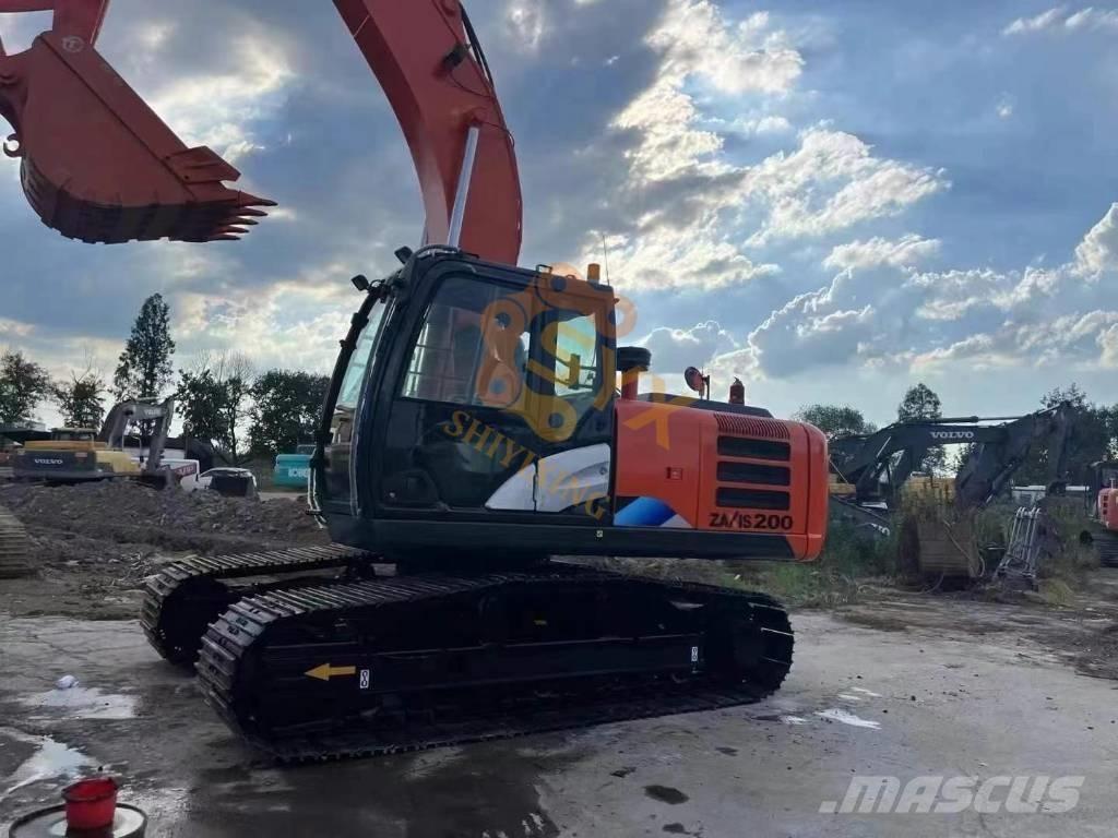 Hitachi ZX 200 Bagri goseničarji