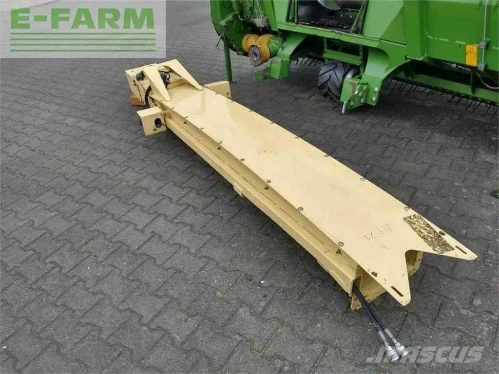 Krone big x 630 Stroji za krmo na lastni pogon