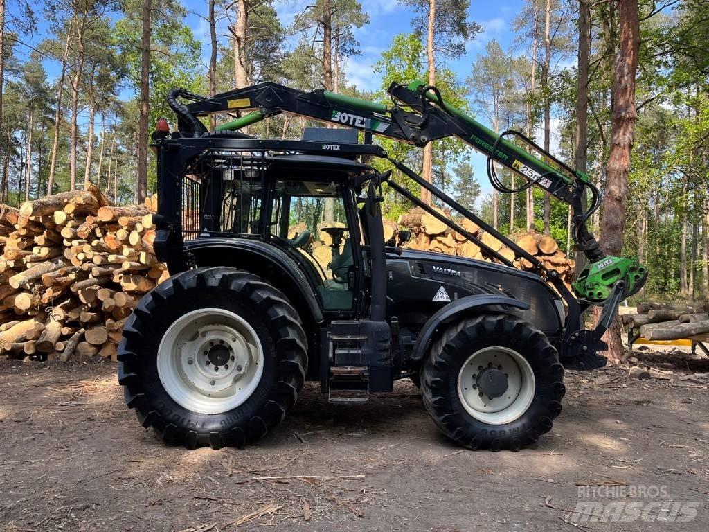 Valtra T183 Vesu Traktorji