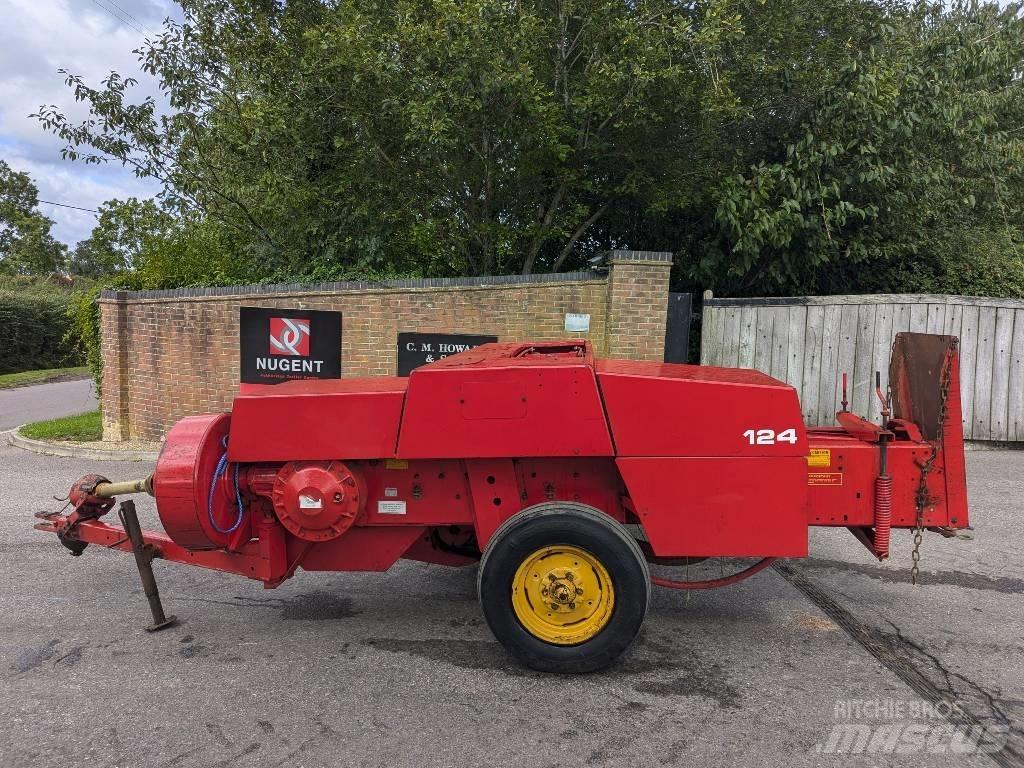 Massey Ferguson 124 Balirke (kvadratne bale)