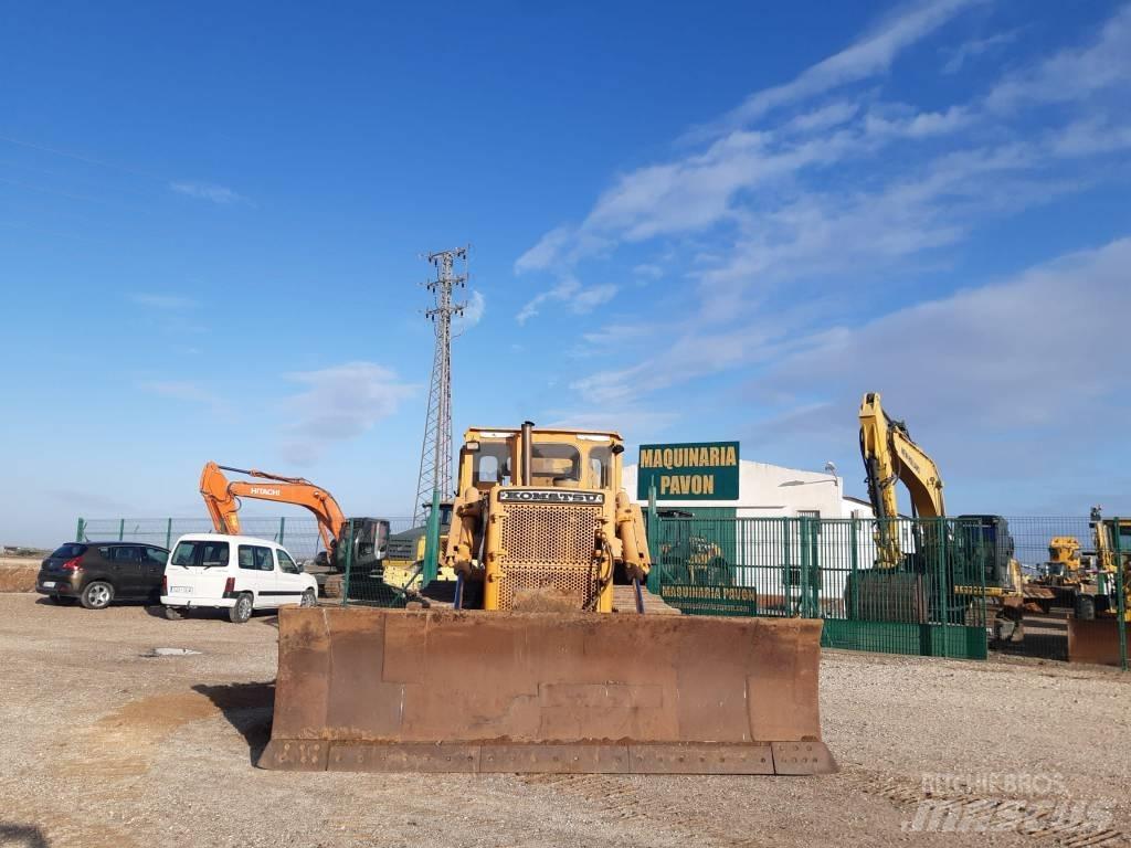 Komatsu D 85 E-12 Buldožerji goseničarji