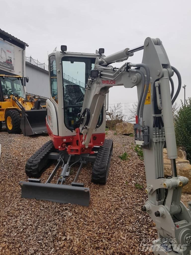 Takeuchi TB225 Mini bagri <7t