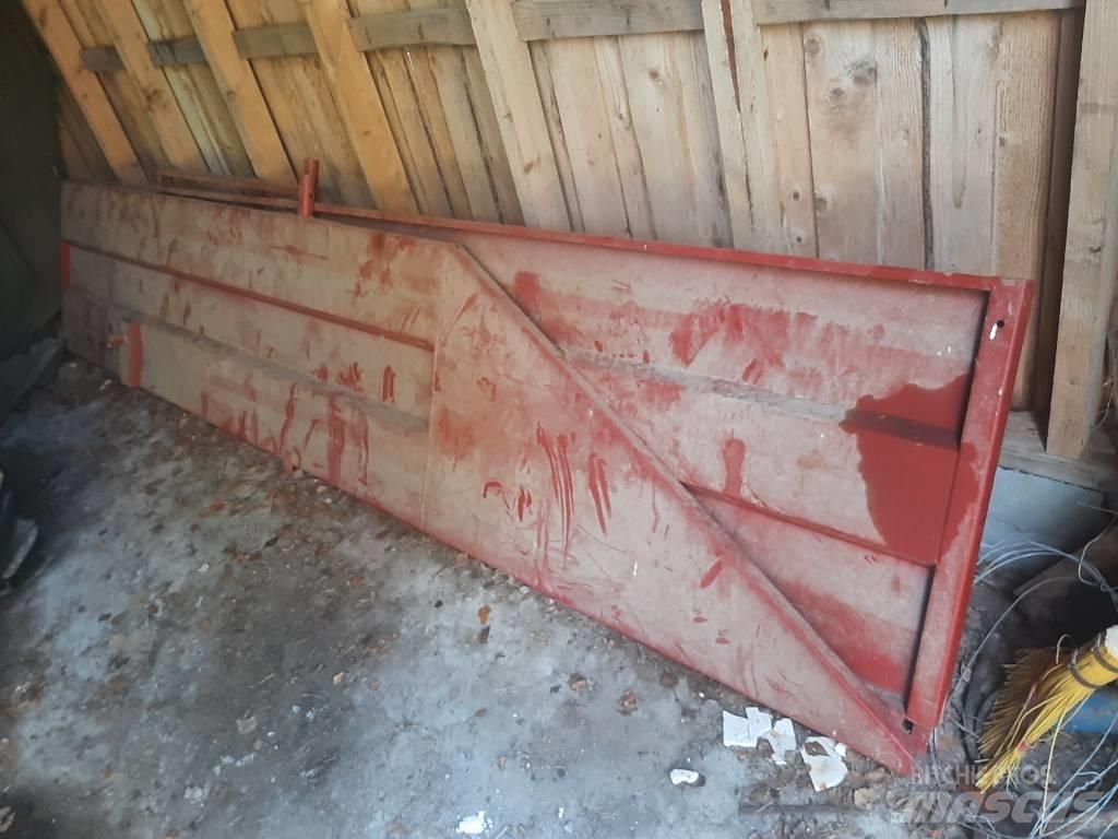 Tuhti Rehulaidat M90 Druge prikolice