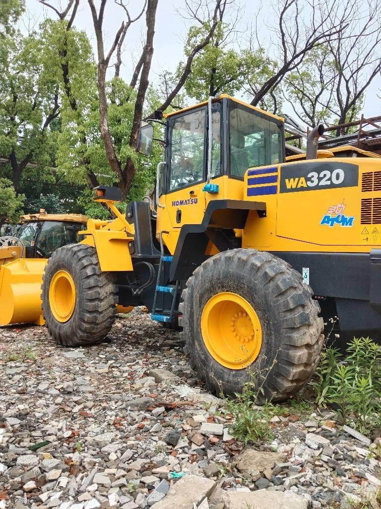 Komatsu WA 320-5 Kolesni nakladalci