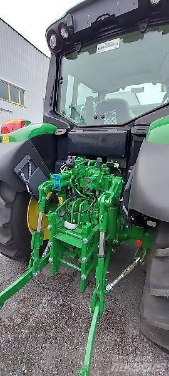 John Deere 6090m Traktorji