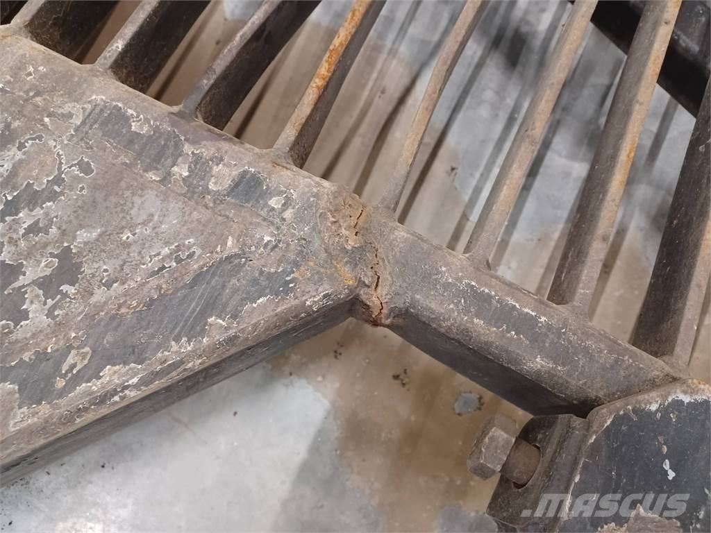 Komatsu 890.3 Druge komponente