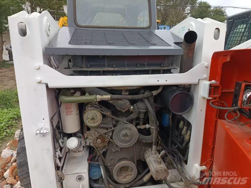 Bobcat S 590 Skid steer mini nakladalci