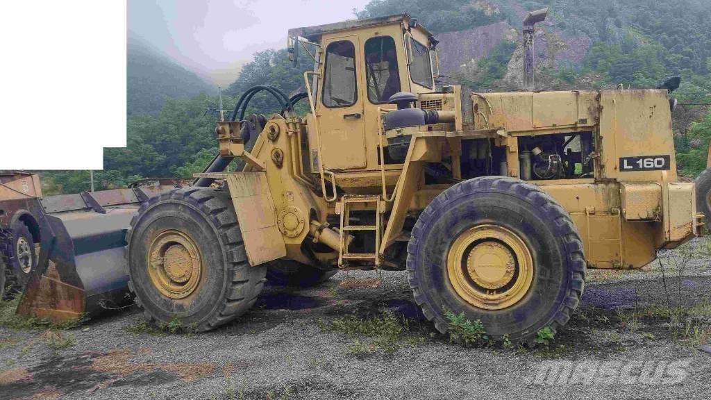 Volvo L 160 Kolesni nakladalci