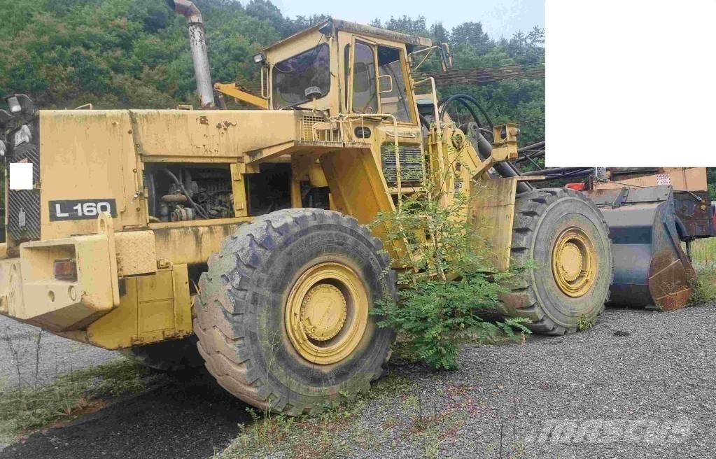Volvo L 160 Kolesni nakladalci