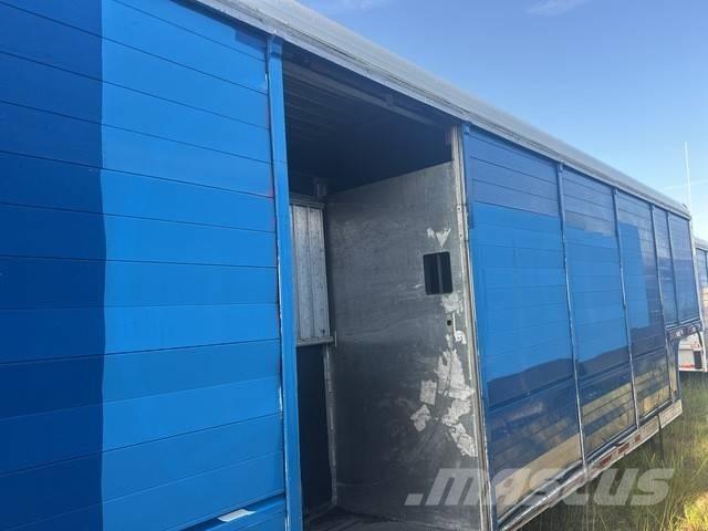 Mickey 16 Bay Prikolice za prevoz pijač