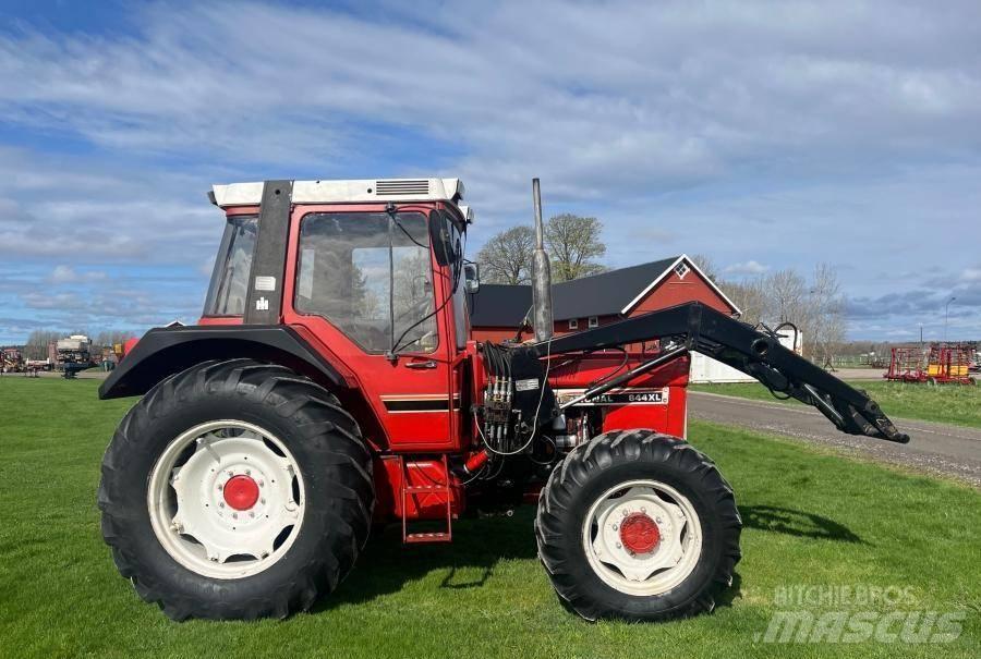 Case IH 844 XL Traktorji