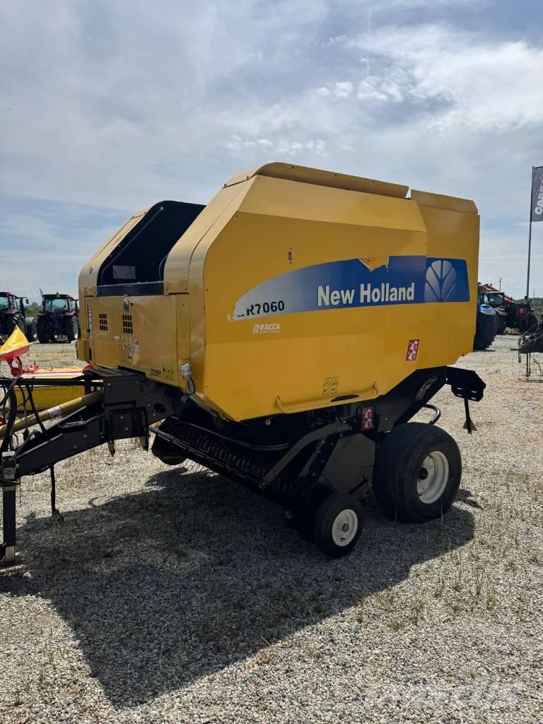 New Holland BR 7060 Balirke (okrogle bale)