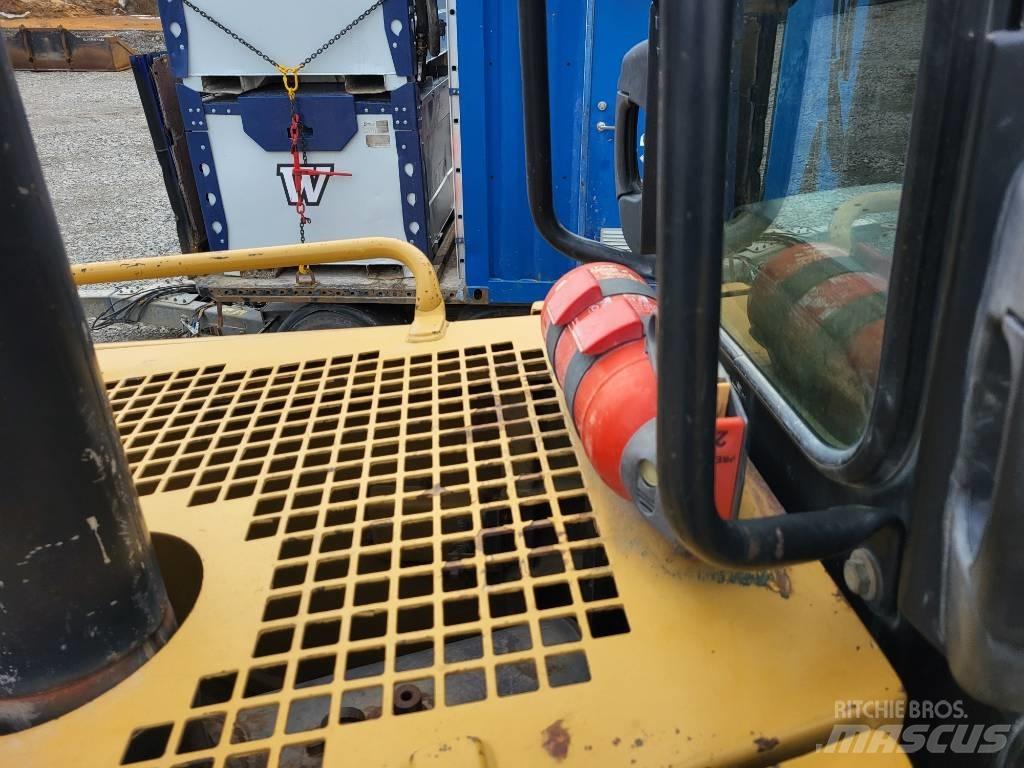 CAT D 8 T Buldožerji goseničarji
