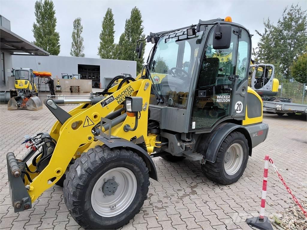 Wacker Neuson WL38 Kolesni nakladalci