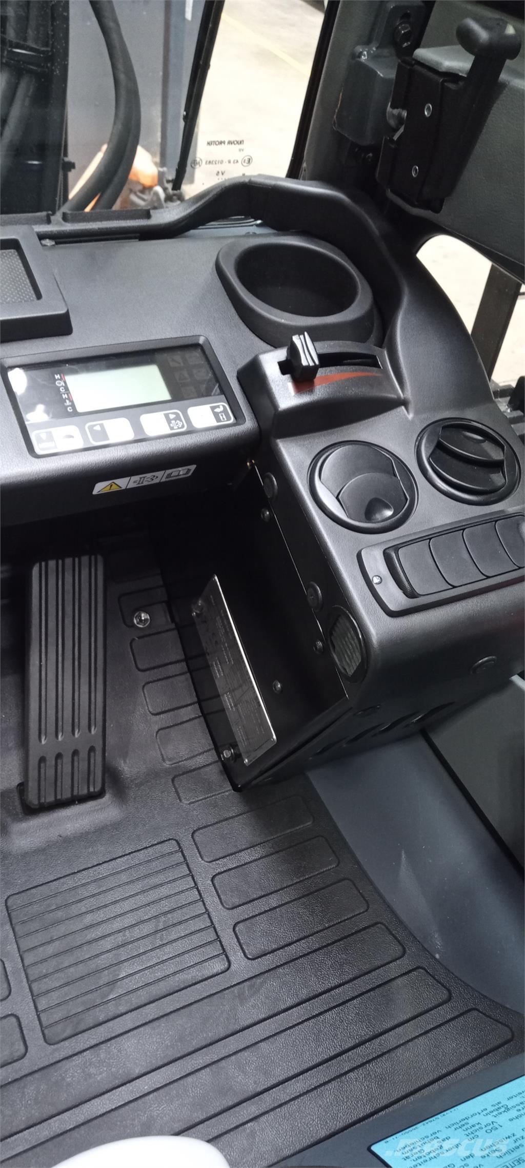 Toyota 52-8FDF25 Dizelski viličarji