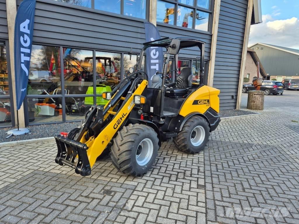 Gehl AL330 Mini nakladalci