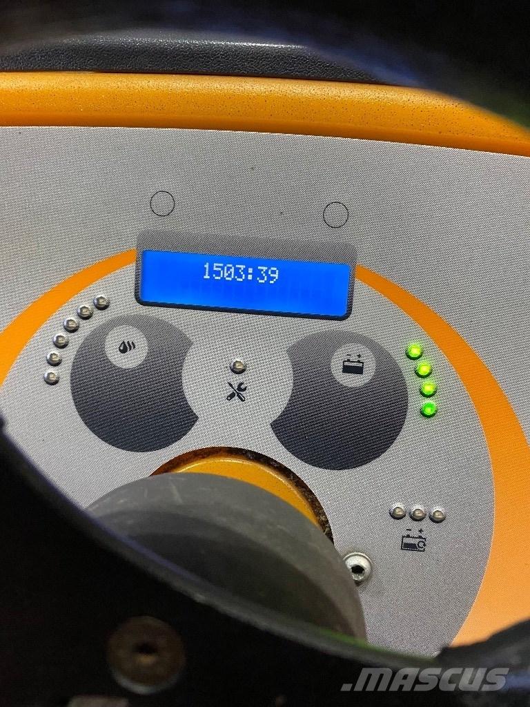 Taski 2100 Stroji za ribanje in pomivanj tal