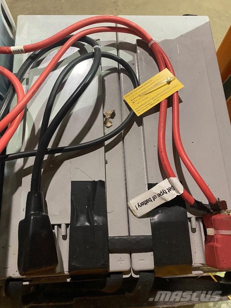 Taski 2100 Stroji za ribanje in pomivanj tal