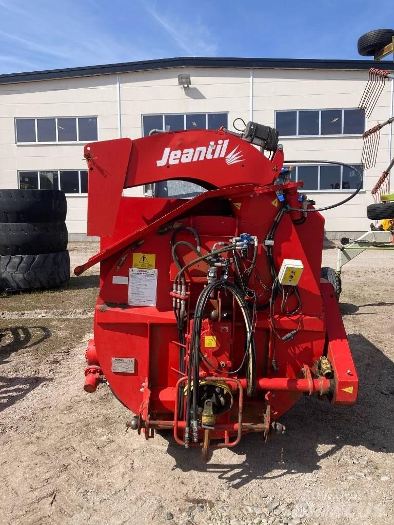 Jeantil PR 2000 Rezač za bale, oprema za rezanje in odvijanje bal