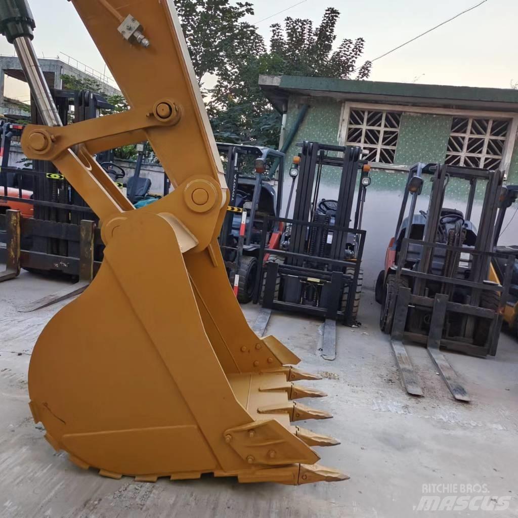 CAT 330 D Bagri goseničarji