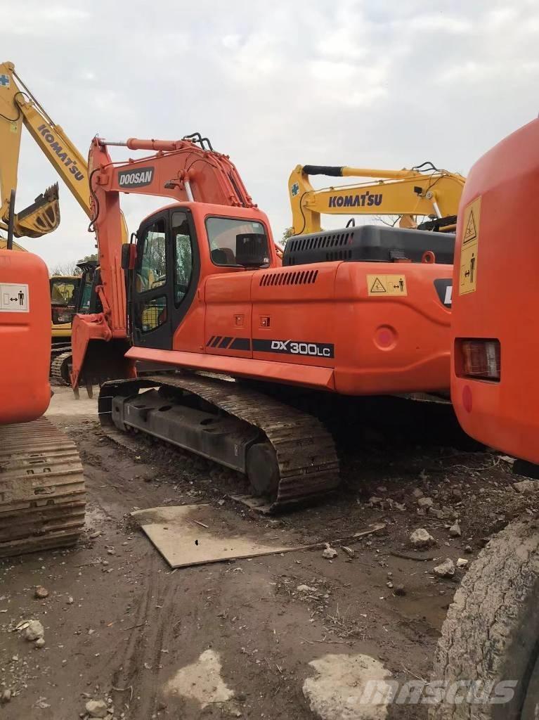Doosan dx300 Bagri goseničarji
