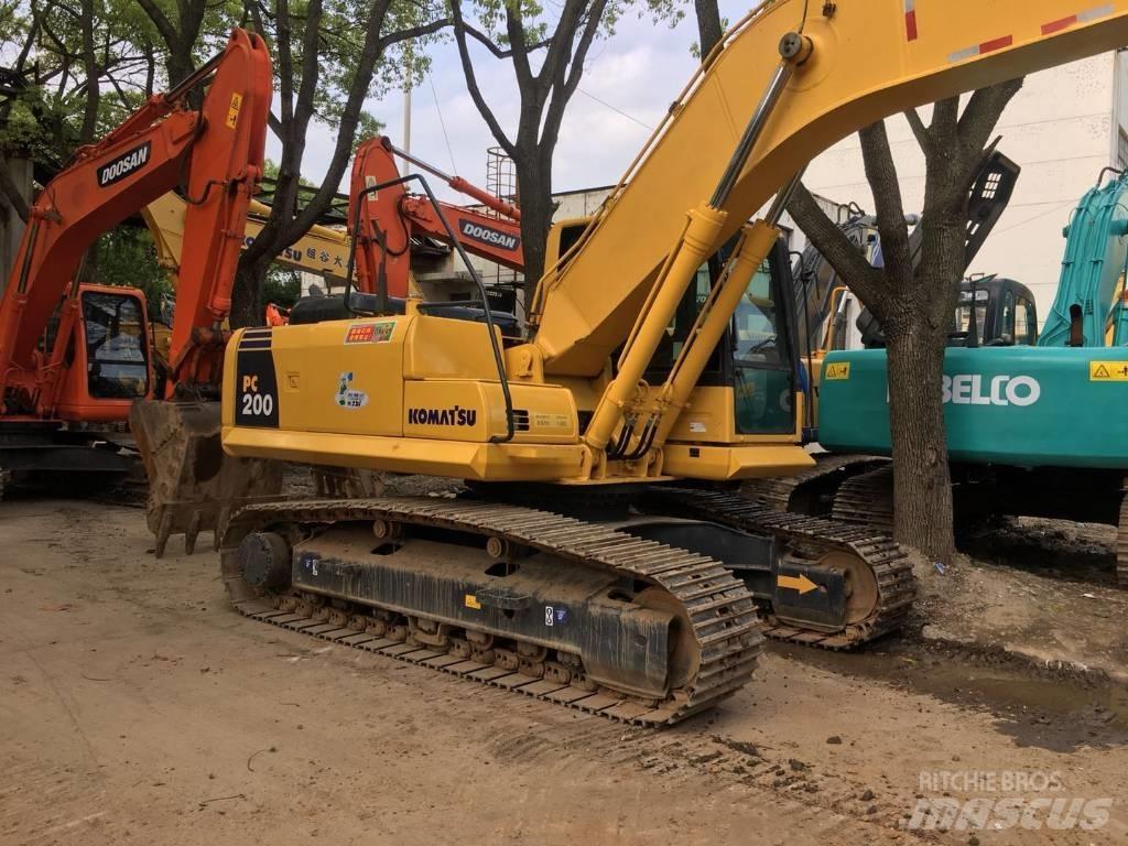 Komatsu pc200-8 Bagri goseničarji