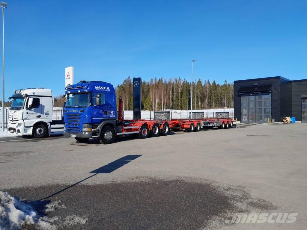 Scania R 560 8x4 Vlačilci