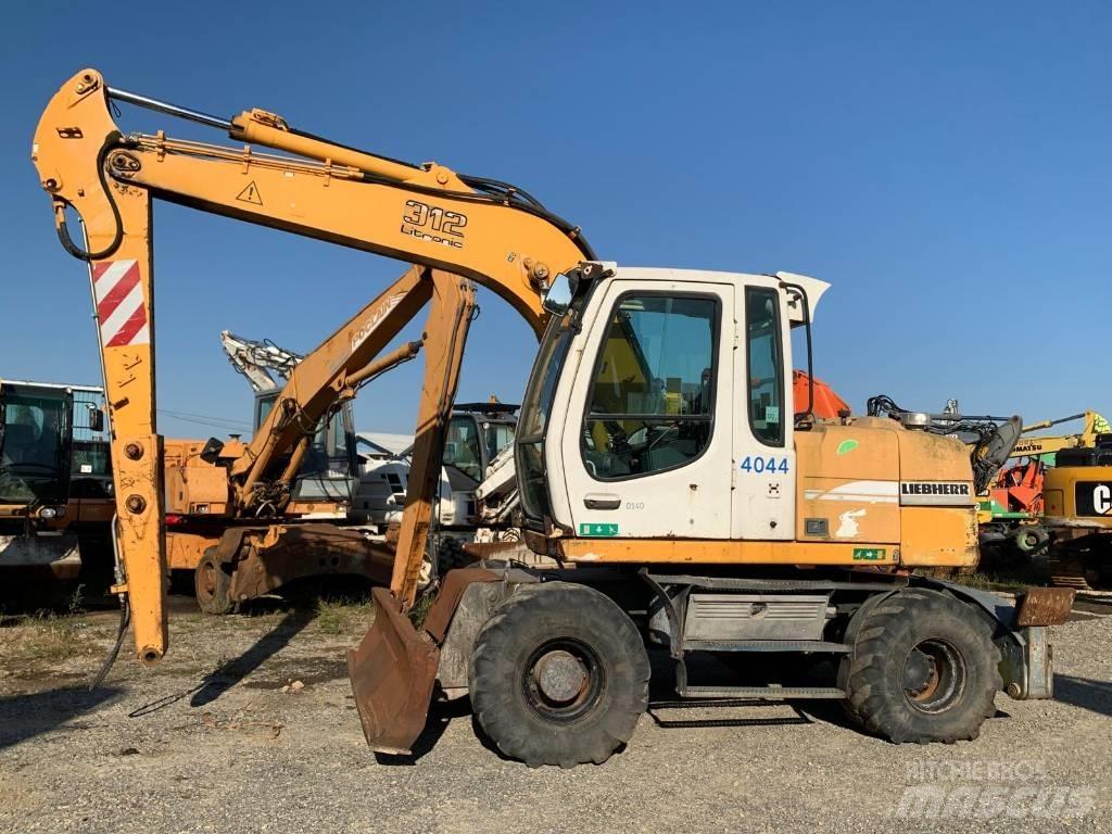 Liebherr A 312 Bagri na kolesih