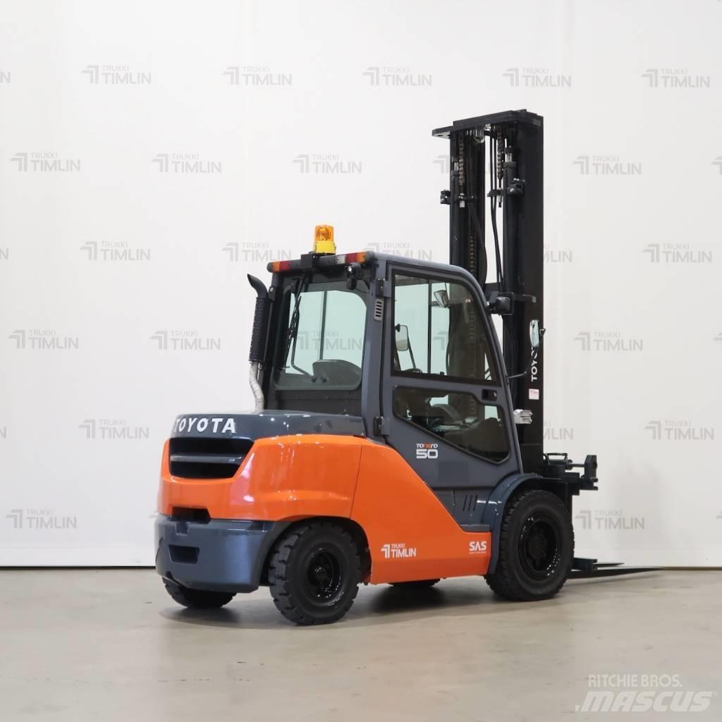 Toyota 40-8FD50N Dizelski viličarji
