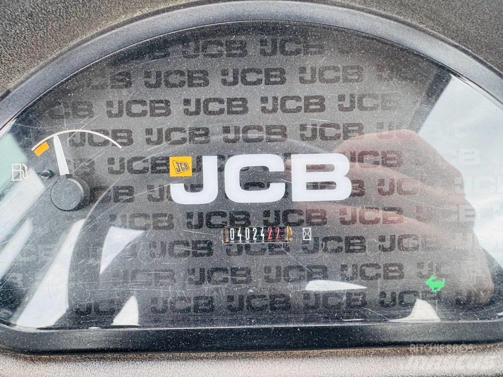 JCB 406 Kolesni nakladalci