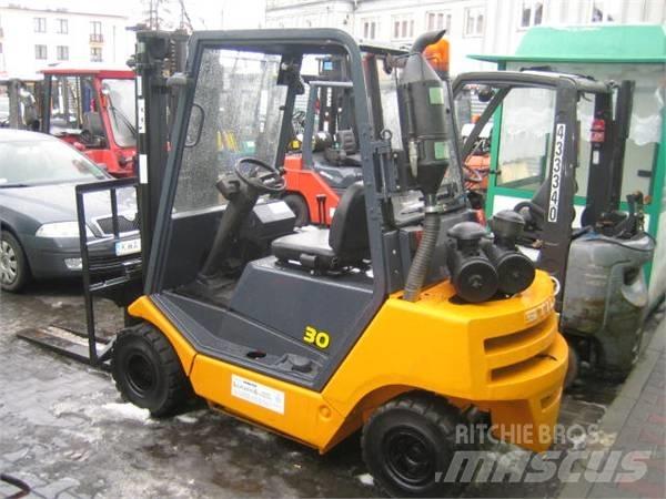 Still R70-30T Dizelski viličarji