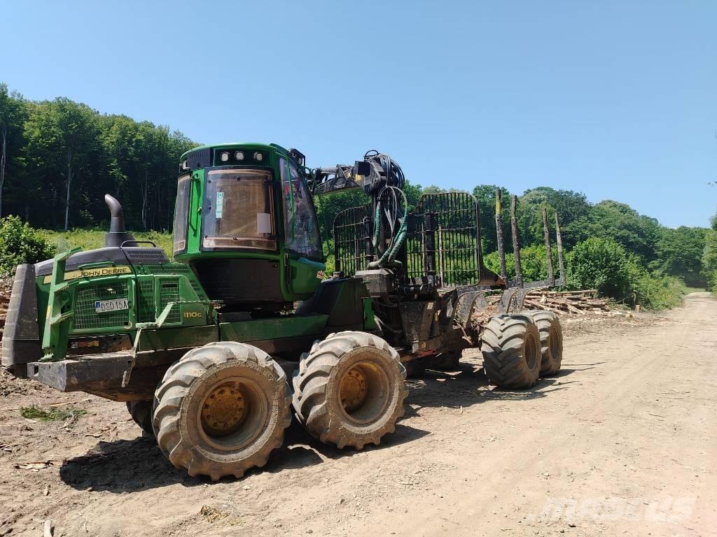 John Deere 1110 Forwarderji