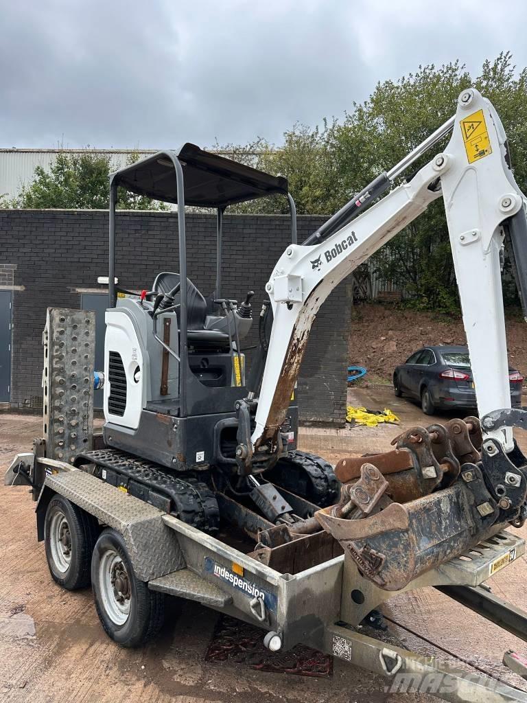 Bobcat E17z Mini bagri <7t