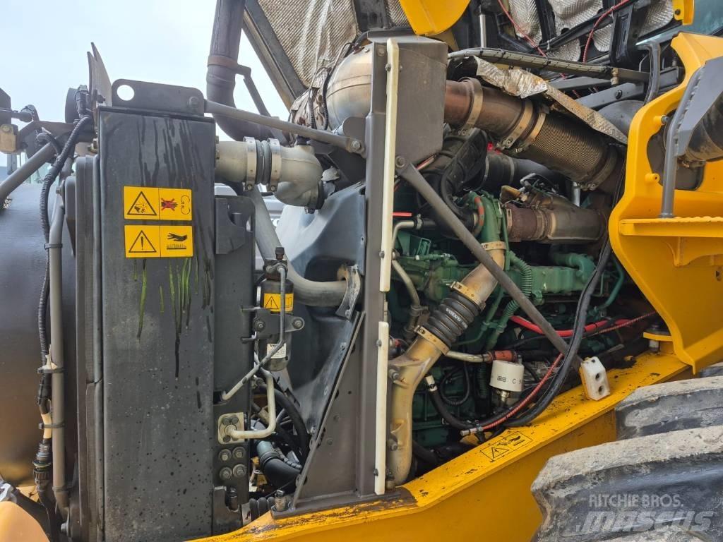 Volvo L90G Kolesni nakladalci