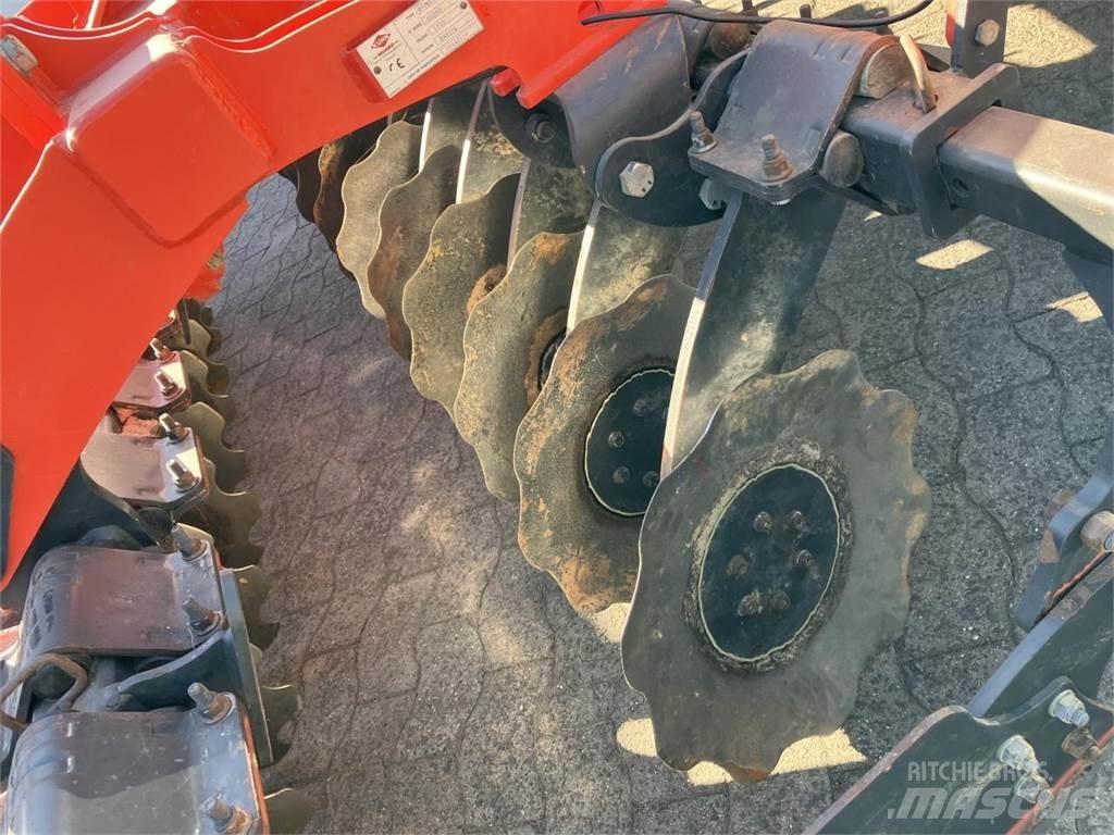 Kuhn 303 Kolutne brane