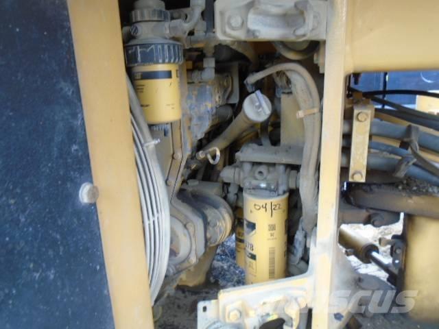 CAT CB 634 C Dvojni valjarji