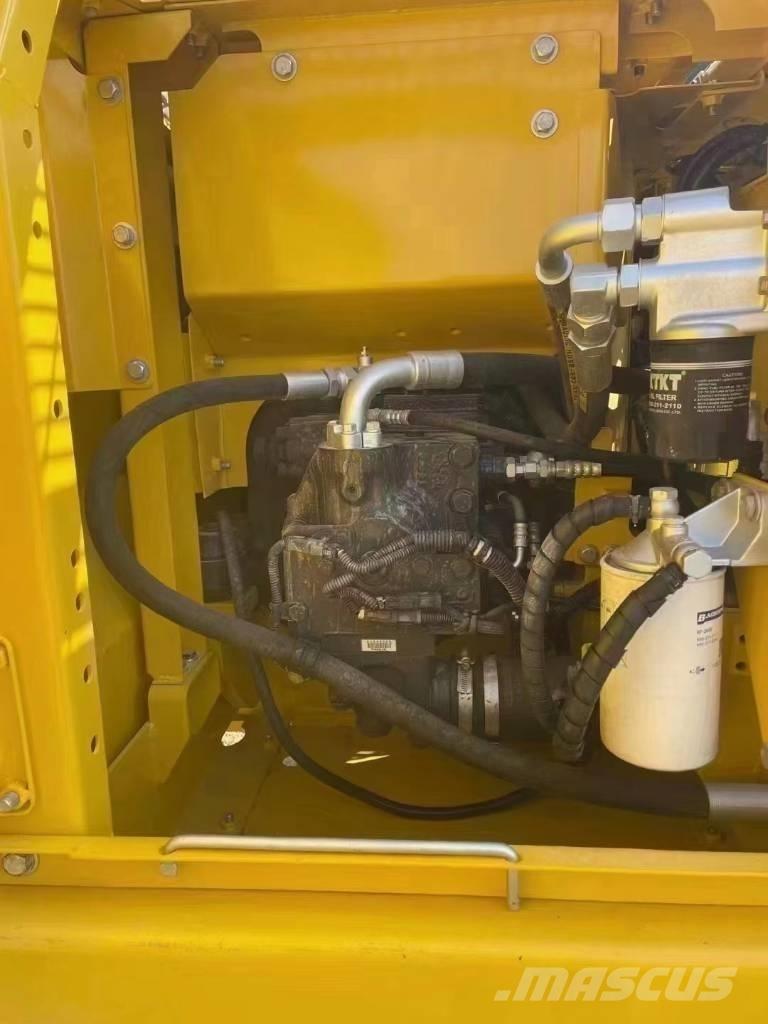 Komatsu PC 110 Bagri goseničarji