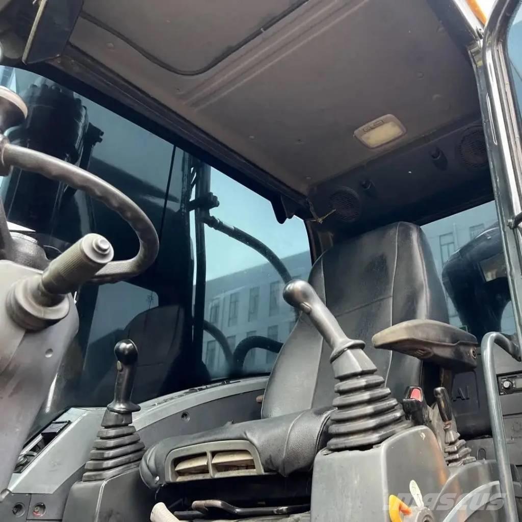 Hyundai R210W-9 Bagri na kolesih