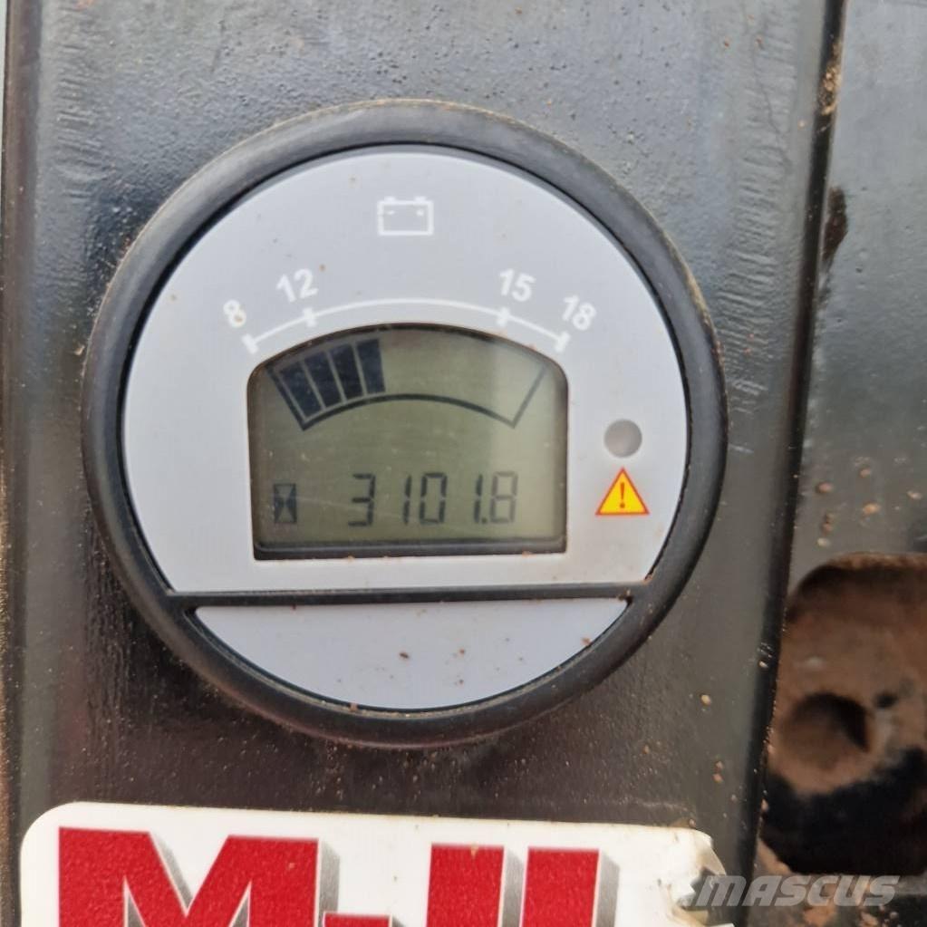 Thwaites MACH 690 Ne cestni demperji