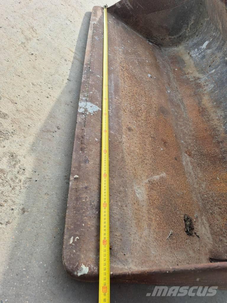 Pladdet kofferbak Žlice